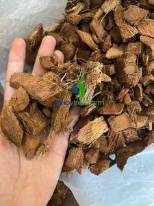 Cocochip biologique en blocs de fibre de coco à haute rétention d'eau, conditionneur de sol biodégradable pour la culture hydroponique et le rempotage des plantes - Product Image 2