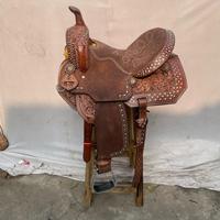 Ensemble de selle de course western en cuir véritable de qualité supérieure avec baril en bois |   Accessoires en acier inoxydable façonnés à la main pour chevaux