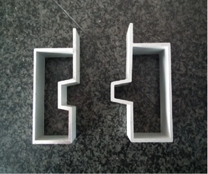 Services d'usinage de découpe au jet d'eau personnalisés Numéro de modèle CNC Plaque métallique en acier inoxydable Fabrication de pièces de support de boîte d'armoire - Product Image 4