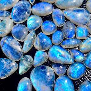 พลอยมูนสโตนชุดอัญมณีสีรุ้งธรรมชาติขัดเงาสำหรับงานฝีมือเครื่องประดับช่าง - Product Image 5