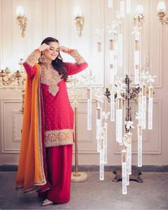 ชุดชาราร่าและผ้าคลุมไหล่สำเร็จรูปสำหรับงานแต่งงานและงานเลี้ยง ดีไซน์หรูหราสไตล์อินเดีย ผ้าไหมชิโนน ลวดลายทันสมัย ชุดพื้นเมืองสุดพิเศษ - Product Image 2