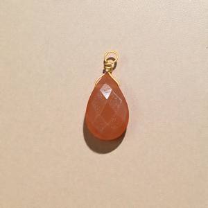 Colgante de Piedra Lunar Melocotón en Forma de Lágrima Facetada de 8x11 mm - Dijes de Plata de Ley 925 con Piedras Preciosas Naranjas - Joyería con Alambre - Product Image 1