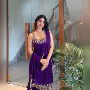 Salwar kameez en georgette de designer avec un haut et un pantalon plazzo ornés de broderies lourdes et un dupatta assorti pour les sorties décontractées, coupe moderne - Product Image 5