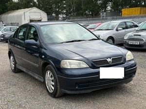 Vauxhall Astra 1.6i LS 5 puertas (A/C) usado, con volante a la izquierda/derecha - Product Image 2