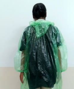 Imperméable jetable en PE léger, vêtements de pluie d'extérieur imperméables portables, fournisseur du Vietnam, prix abordable - Product Image 5