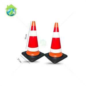 Nouveau cône de signalisation routière en PVC orange durable 70 cm, résistant à la chaleur et aux fissures, marque SSBO, longue durée de vie, sécurité routière et de stationnement, garantie 1 an - Product Image 3