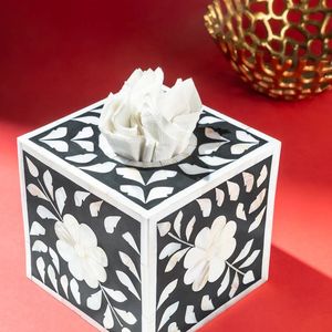 Caja de pañuelos con incrustaciones de hueso hecha a mano para regalar - Product Image 5