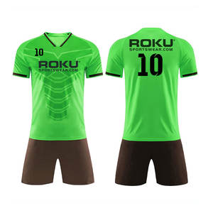 Uniformes de fútbol personalizables de alta calidad para adultos, diseño transpirable de poliéster duradero con logotipo de nombre de equipo, conjuntos hechos en fábrica - Product Image 3