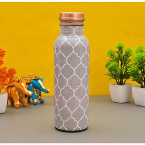 Botella de agua de cobre recubierta de esmalte e impresa para beneficios de salud ayurvédicos Diseño ecológico y duradero a prueba de fugas - Product Image 4
