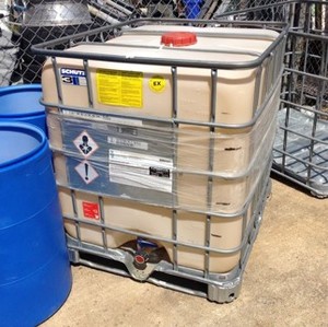 Tanque IBC de Plástico de 1000L Personalizado de Fábrica con Jaula de Acero para Almacenamiento de Productos Químicos Líquidos, Almacenamiento de Agua, Uso Industrial, Duradero - Product Image 6