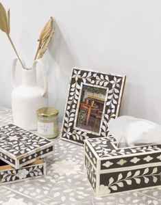 Caja de pañuelos con incrustaciones de hueso hecho a mano pulido de Color personalizado nuevo modelo artículo decorativo a la venta - Product Image 2