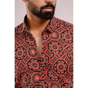 Chemise décontractée 100 % coton pour homme, imprimé ethnique noir et bordeaux, manches courtes, tissu popeline respirant, col cubain, ODM - Product Image 6