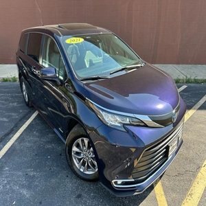 OFERTA PERFECTA: Toyota Sienna XLE Minivan 2021, 4 Puertas, Transmisión Automática, Motor V6 - Product Image 1