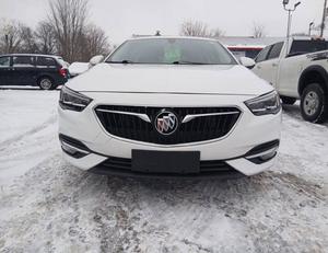 Buick Regal 2019 d'occasion en excellent état - Product Image 1