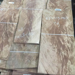 แผ่นไม้อัดไม้โอ๊คธรรมชาติสำหรับงานไม้วีเนียร์ไม้วอลนัทสำหรับเฟอร์นิเจอร์หรูหรา - Product Image 1