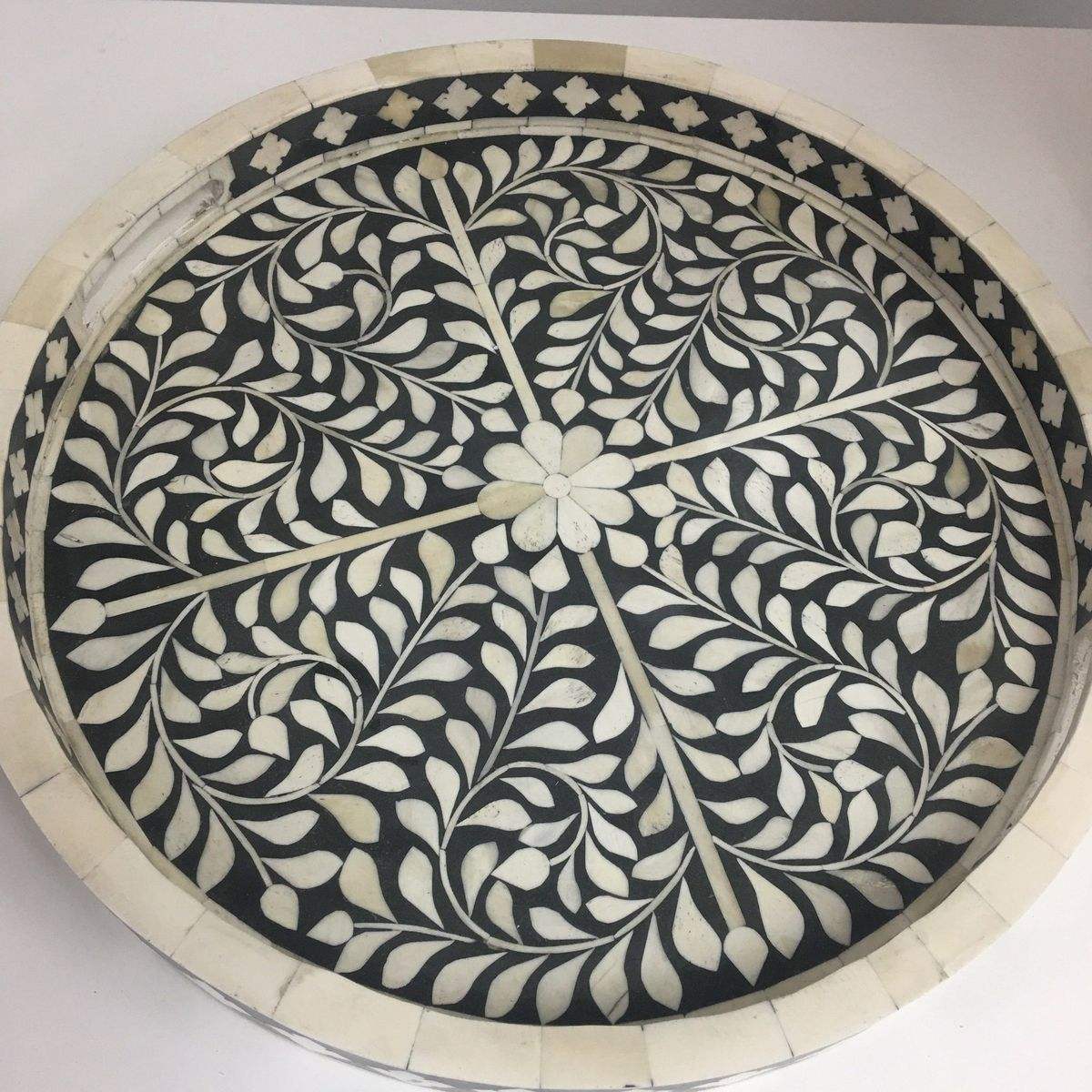 เฉดสีฮอร์นธรรมชาติ (ดำ, ขาว, ครีม, น้ำตาลผสม)