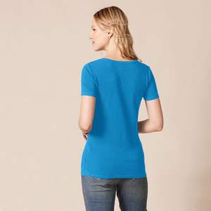 T-shirt élégant pour femme, tricot doux, toucher lisse, respirant, coupe ajustée, séchage rapide, coton éco-responsable, élasthanne, confort quotidien, moderne, été - Product Image 3