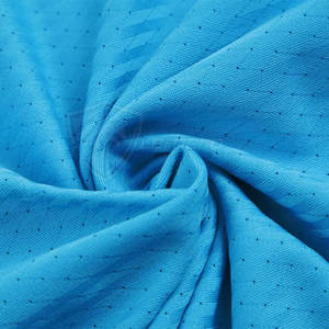 Tenue de football sur mesure de qualité supérieure, 100 % polyester respirant, vêtements d'entraînement sportif pour les commandes en ligne - Product Image 6