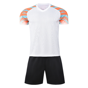 Uniforme de fútbol personalizado, jersey con logotipo personalizado y diseño de sublimación, 2022 algodón, poliéster, ropa deportiva, uniformes de fútbol, 100% - Product Image 1