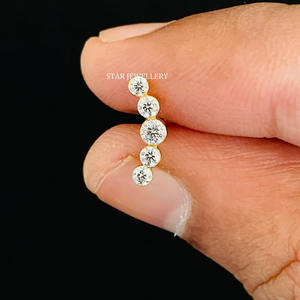 Boucles d'oreilles clous grimpantes en or rose et or blanc avec cinq diamants naturels sertis invisibles en or massif 14 carats, bijoux fins - Product Image 2