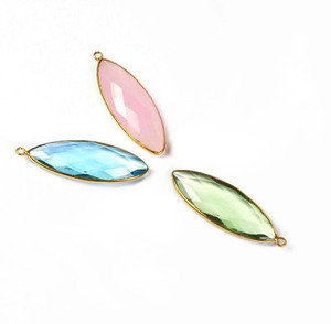 Increíble calidad cristal crudo 10-12mm aproximadamente piedra preciosa latón galvanizado doble fianza conector chapado en oro joyería para regalo de mujer - Product Image 2