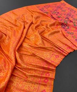 ส่าหรีผ้าไหมหรูหราสำหรับงานแต่งงานงานปักหนาและลุคแฟนซีแสนสวยสำหรับผู้หญิง - Product Image 6