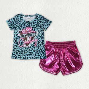 Conjunto de Shorts de Cuero Rosa con Estampado de Leopardo para Niñas - Product Image 1