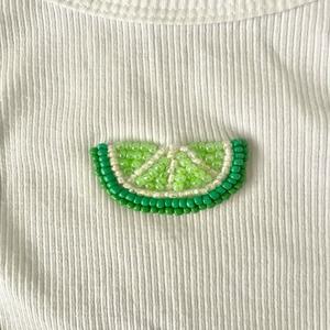 Perles de rocaille élégantes faites à la main Broderie Crop Top pour femmes Broderie perlée de luxe à la mode Design personnalisé - Product Image 2