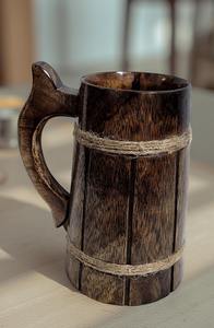 Chope à bière artisanale en bois naturel massif - Product Image 2