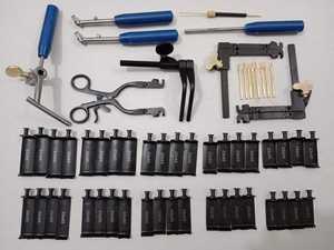 Juego de Distractores Cervicales Caspar, 57 Piezas, Juego de Instrumentos Ortopédicos Neuroquirúrgicos Manuales, Recubrimiento Dorado y Negro, Certificado CE Clase II - Product Image 3