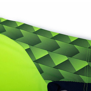 El mejor uniforme de fútbol de verano de material, camiseta transpirable fácil de usar con logotipo personalizado e impresión de nombre para jugadores activos - Product Image 5