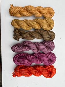 ริบบิ้นไหมซารีรีไซเคิล 100% ผลิตตามสั่ง ย้อมสีตามสั่ง สำหรับงานปัก งานถักมือ งานศิลปะ/งานฝีมือ - Product Image 3