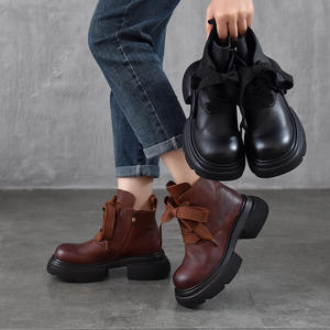 Bottines en daim pour femmes, bottes décontractées à talon bloc en faux daim souple, bottes de soirée en cuir verni pour femmes - Product Image 3
