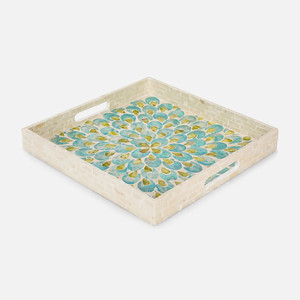 Plateau de service carré en nacre méticuleusement fabriqué à la main avec motif floral adapté au café et à la table à manger - Product Image 1