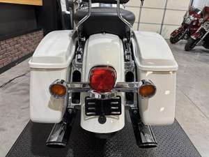 Harley-Davidson Usada del 2015 ®   FLHR - Road King ®   disponible para la venta - Product Image 4