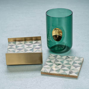 Support en métal fabriqué à la main de sous-verres en bois Forme carrée Imprimé Couleur Noyer Artisanat parfait Design élégant et élégant - Product Image 2