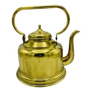 Bouilloire à thé en laiton de style vintage avec design résistant à la chaleur et écologique, capacité de 1,5 L, personnalisable pour la maison et la restauration - Product Image 3