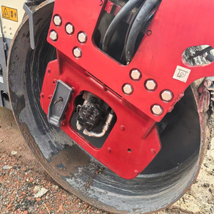 30TON <b>Road</b> Construction <b>Machine</b> <b>Road</b> Roller XP303 XP303K XP303S Pneumatic Tire Roller with Original Accessories - Product Image 3