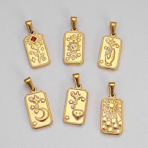 2025ใหม่สร้อยคอสแตนเลสสำหรับผู้หญิงจี้ทองพร้อมจี้รูปพระจันทร์ดอกกุหลาบดวงอาทิตย์ - Product Image 2