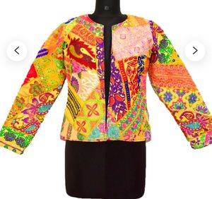 แจ็คเก็ตเครื่องบินทิ้งระเบิดวินเทจสำหรับตู้เสื้อผ้าของเธอกับปกขนสัตว์ - Product Image 3