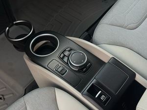 UTILISÉ-B-M-W -I3 -RWD-PRÊT-À-EXPÉDIER-LIVRAISON DE PORTE À PORTE - Product Image 6