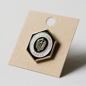 Insignias de Esmalte Hechas a Medida, Pines de Solapa Personalizados con Logotipos de Empresas, Insignias Escolares y Pines de Solapa de Metal Personalizados - Product Image 1