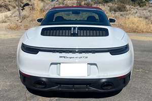 2024 911 Tar Ga 4 GTS AWD Turbo R18 Voiture à faible kilométrage Boîte de vitesses automatique Volant à gauche Essence/Pétrole État neuf - Product Image 3