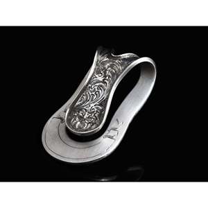 Porte-monnaie en argent sterling Big Bend Scroll avec design en fil, 2x1 pouces - Product Image 1