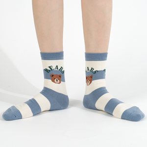 Chaussettes en coton pour femmes - Design graphique mignon avec motif d'ours - Chaussettes quotidiennes coréennes - Animal A - Product Image 5