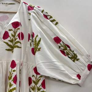 เดรสแขนกุดพิมพ์ลายดอกไม้สำหรับผู้หญิง, เดรสมิดิแขนสั้นผ้าฝ้ายโบฮีเมียน - Product Image 5