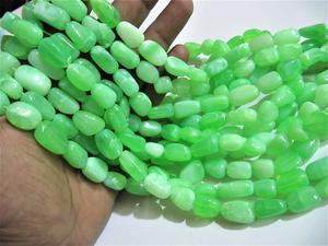 Perles en opale verte naturelle lisse pépite dégringolée 10 à 20mm brin 8 pouces de long perles de fabrication de bijoux vendues par brin - Product Image 6