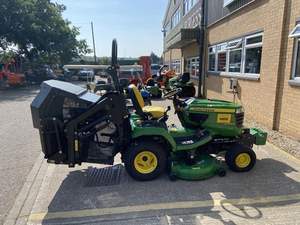 Compre el Cortacésped Robótico John Deere X350R 2026, Autopropulsado a Gasolina, Eficiente en Consumo de Combustible, con 3 Años de Garantía - Product Image 5