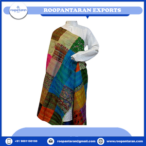 Produits les plus vendus : Étole musulmane au design élégant, fabriquée à la main, en coton Kantha de haute qualité, réversible, en soie, en vente - Product Image 6