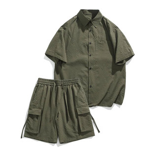 Vente en gros de vêtements respirants grande taille pour hommes survêtements de sport courts personnalisés pour hommes ensemble de shorts d'été unis ajustés de couleur unie - Product Image 1